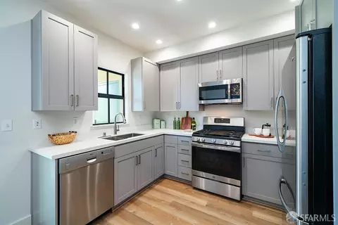 4811 Telegraph Ave #206, Oakland, CA 94609
