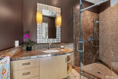 Bath - 720 Clementina St, San Francisco, CA 94103 photo 6 of 6