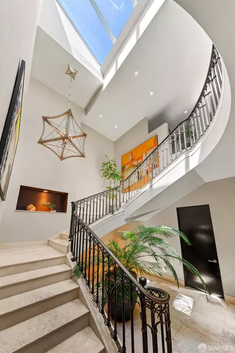 Entry Way - 720 Clementina St, San Francisco, CA 94103 photo 4 of 9