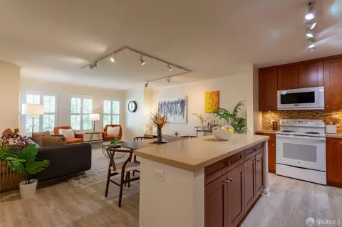 2225 23rd St #311, San Francisco, CA 94107