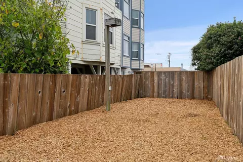 Exterior - 629 29th Ave, San Francisco, CA 94121 photo 17 of 20