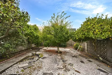 Exterior - 1663 23rd Ave, San Francisco, CA 94122 photo 3 of 13