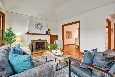 Living - 1663 23rd Ave, San Francisco, CA 94122 photo 3 of 5