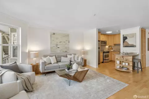 988 Fulton St #242, San Francisco, CA 94117