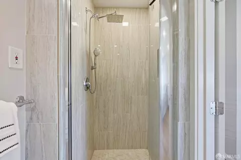 Bath - 259 Marina Way, Pacifica, CA 94044 photo 2 of 3