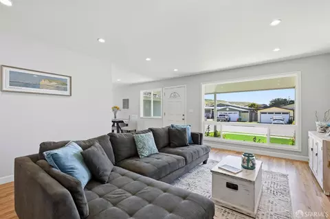 Living - 259 Marina Way, Pacifica, CA 94044 photo 1 of 2