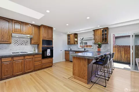 Kitchen - 259 Marina Way, Pacifica, CA 94044 photo 1 of 2
