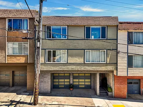 915 Burnett Ave, San Francisco, CA 94131