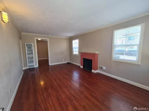 100 12th St, Richmond, CA 94801