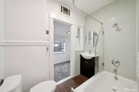 Bath - 2732 Parker St, Berkeley, CA 94704 photo 2 of 4