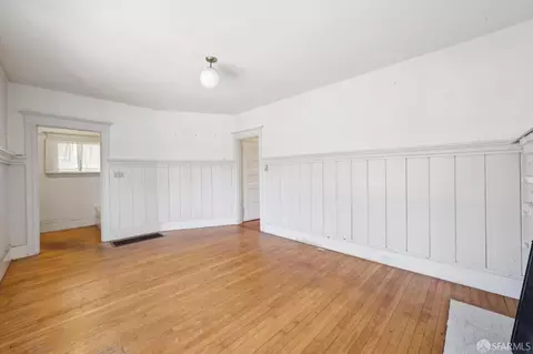 Living - 2732 Parker St, Berkeley, CA 94704 photo 2 of 5