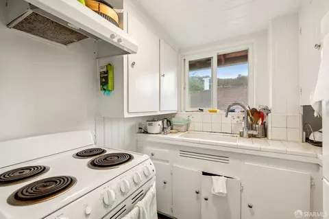 Kitchen - 2732 Parker St, Berkeley, CA 94704 photo 4 of 4
