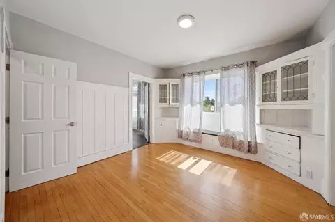 Bedroom - 2732 Parker St, Berkeley, CA 94704 photo 6 of 7