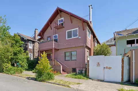 2732 Parker St, Berkeley, CA 94704