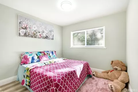 Bedroom - 3016 Estates Ave, Pinole, CA 94564 photo 1 of 7
