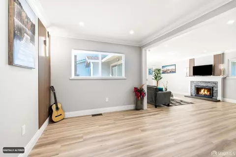 Living - 3016 Estates Ave, Pinole, CA 94564 photo 3 of 3