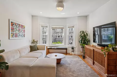 1100 Leavenworth St #3, San Francisco, CA 94109