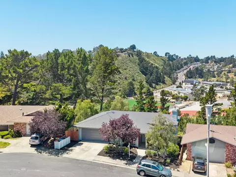 15 Picardo Ct, Pacifica, CA 94044 photo 5