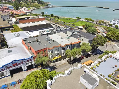 View/Area - 2735 Hyde St, San Francisco, CA 94109 photo 1 of 2