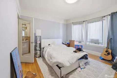 Bedroom - 2735 Hyde St, San Francisco, CA 94109 photo 2 of 3