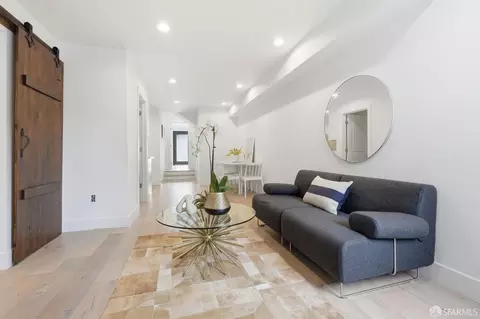 Entry Way - 46 Bruce Ave, San Francisco, CA 94112 photo 5 of 7