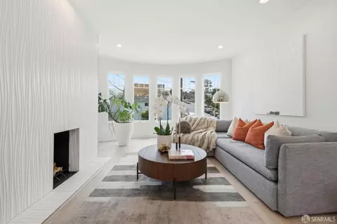 Living - 46 Bruce Ave, San Francisco, CA 94112 photo 2 of 4