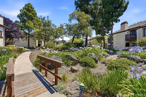Exterior - 14404 Seagate Dr, San Leandro, CA 94577 photo 8 of 11