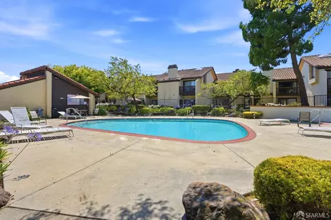 Exterior - 14404 Seagate Dr, San Leandro, CA 94577 photo 10 of 11