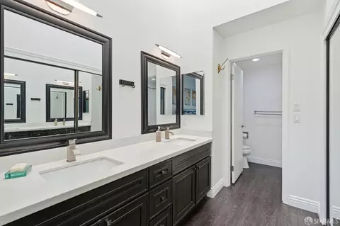 Bath - 14404 Seagate Dr, San Leandro, CA 94577 photo 4 of 4