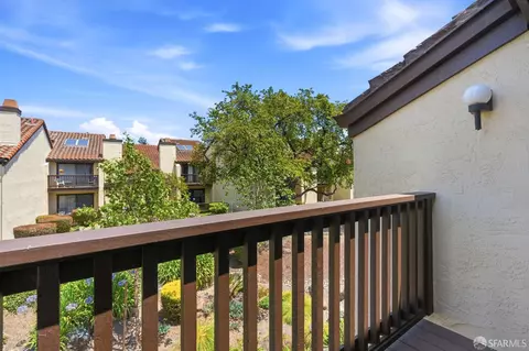 Exterior - 14404 Seagate Dr, San Leandro, CA 94577 photo 4 of 11
