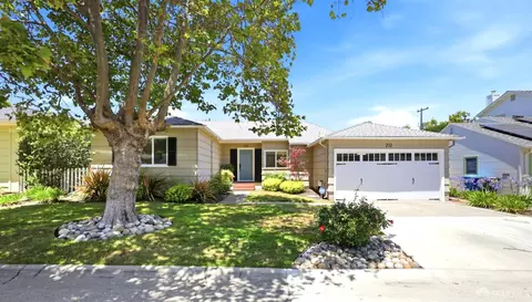 212 Briar Ln, San Mateo, CA 94403