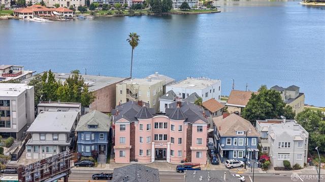 1455 1st Ave, Oakland, CA 94606
