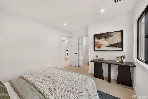 Bedroom - 3185 Cesar Chavez St #2, San Francisco, CA 94110 photo 4 of 6