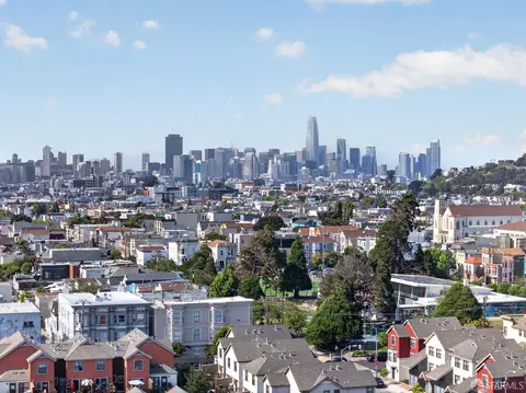 View/Area - 3185 Cesar Chavez St #2, San Francisco, CA 94110 photo 5 of 5