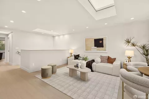 Living - 3185 Cesar Chavez St #2, San Francisco, CA 94110 photo 2 of 4