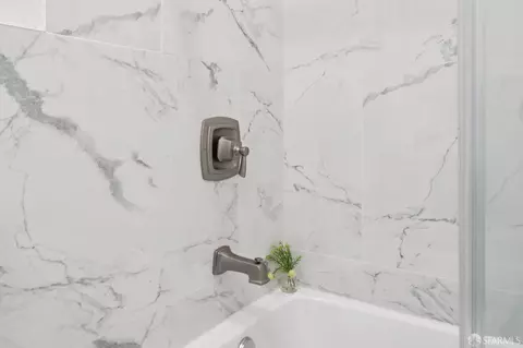 Bath - 1225 Campbell St, Oakland, CA 94607 photo 5 of 9