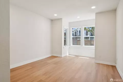 Living - 1225 Campbell St, Oakland, CA 94607 photo 4 of 5