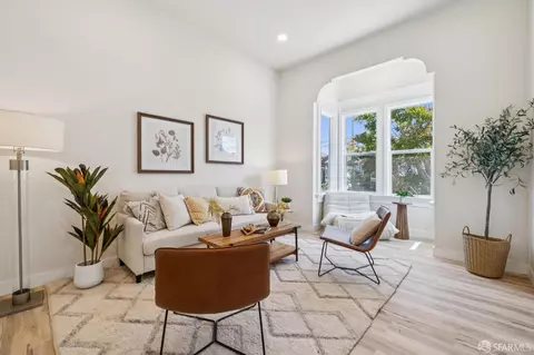 Living - 1225 Campbell St, Oakland, CA 94607 photo 1 of 5