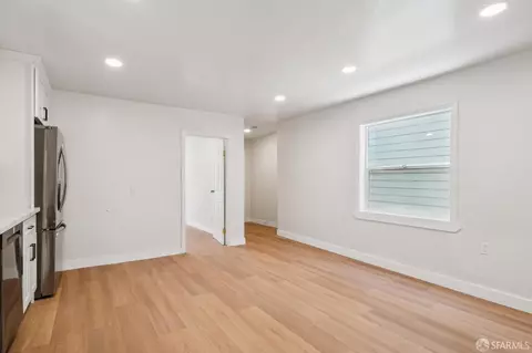 Living - 1225 Campbell St, Oakland, CA 94607 photo 3 of 5