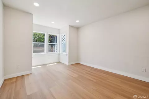Living - 1225 Campbell St, Oakland, CA 94607 photo 5 of 5