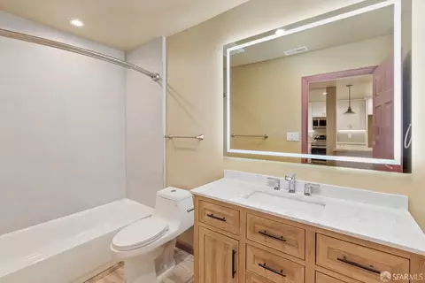 Bath - 369 Frederick St, San Francisco, CA 94117 photo 3 of 9
