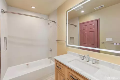 Bath - 369 Frederick St, San Francisco, CA 94117 photo 1 of 9