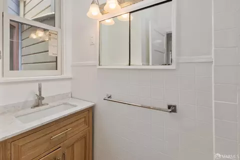Bath - 369 Frederick St, San Francisco, CA 94117 photo 7 of 9