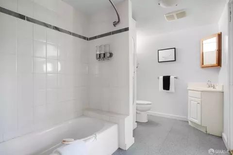 Bath - 256 Mullen Ave, San Francisco, CA 94110 photo 2 of 2