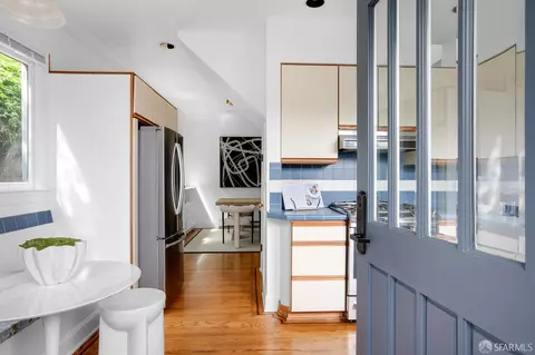 Entry Way - 256 Mullen Ave, San Francisco, CA 94110 photo 1 of 6