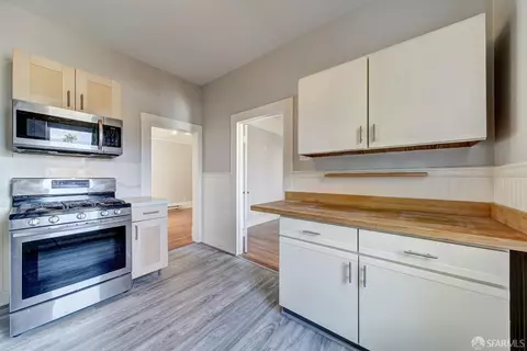 Kitchen - 256 Mullen Ave, San Francisco, CA 94110 photo 5 of 6