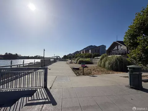 3030 Ford St, Oakland, CA 94601 photo 4