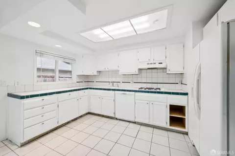 Kitchen - 35392 Roca Dr, Fremont, CA 94536 photo 4 of 5