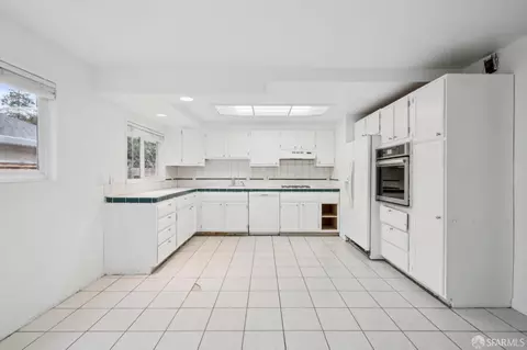 Kitchen - 35392 Roca Dr, Fremont, CA 94536 photo 2 of 5