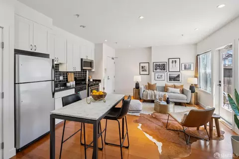 4343 3rd St #202, San Francisco, CA 94124